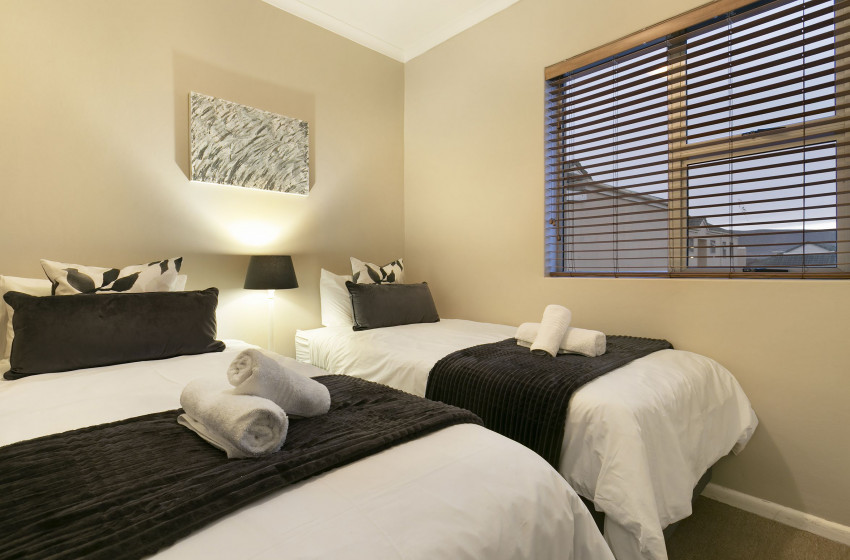 Big Bay Beach Club 21 in Bloubergstrand Blouberg Holiday Rentals