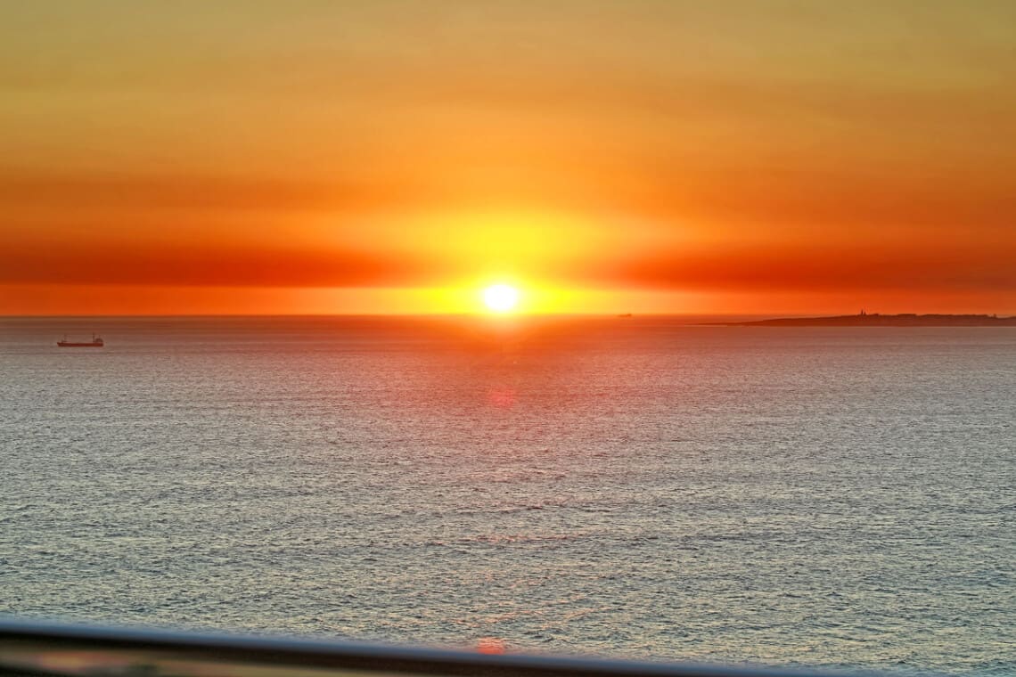 5e749421ac976133547640.jpg