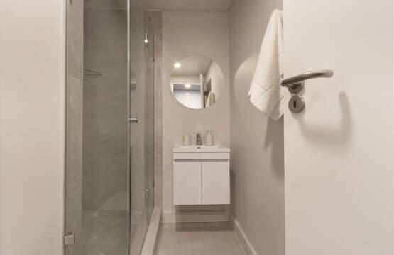 650ae7ef52cd5982974287.jpg