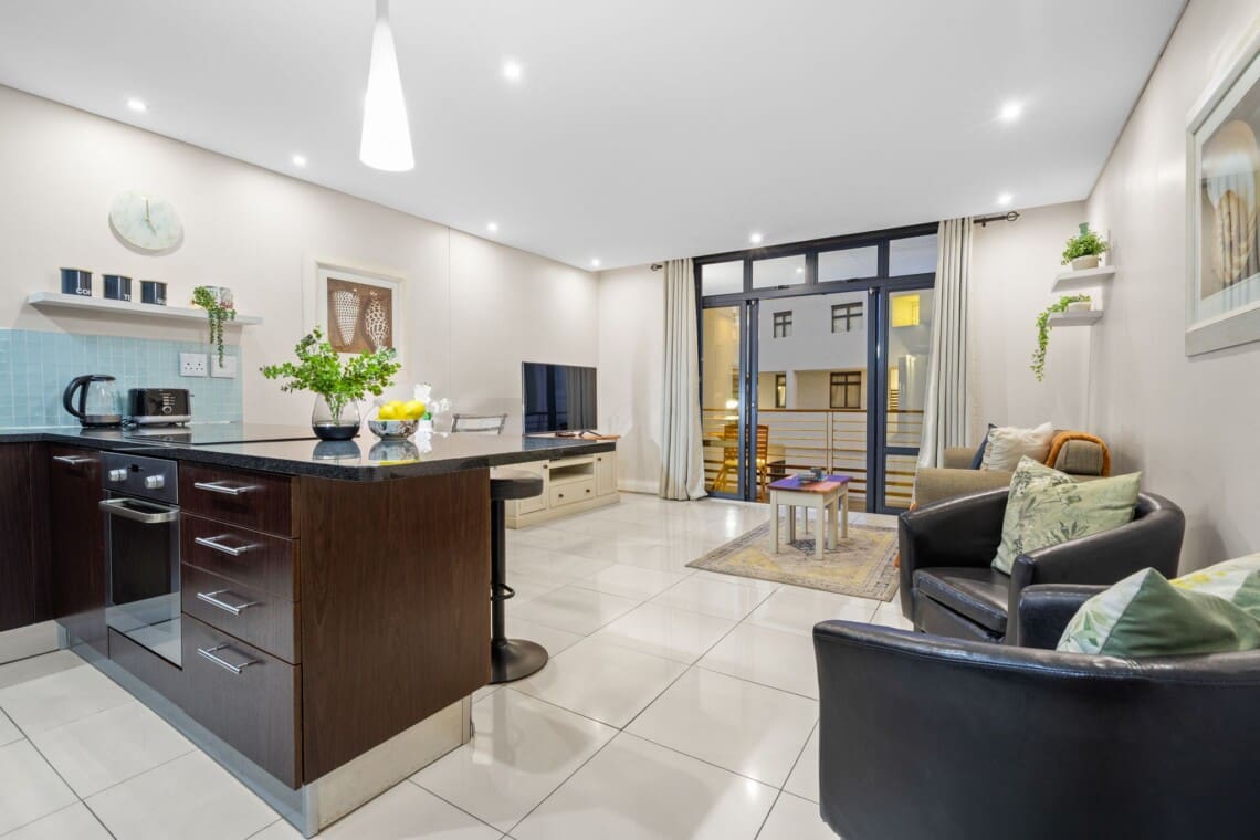 685e60e9c3c6f313786494.jpg