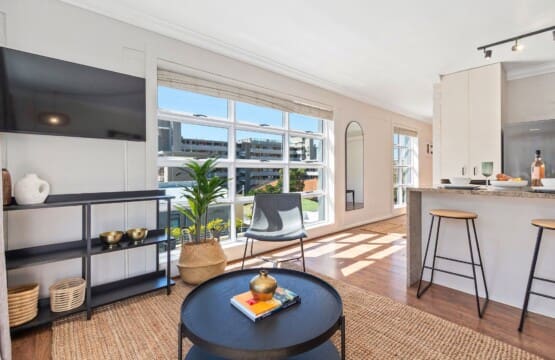 68b98d82a9977787187177.jpg