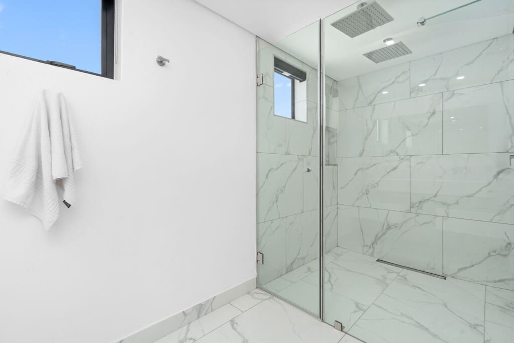 698aeb28ac4bd666088469.jpg