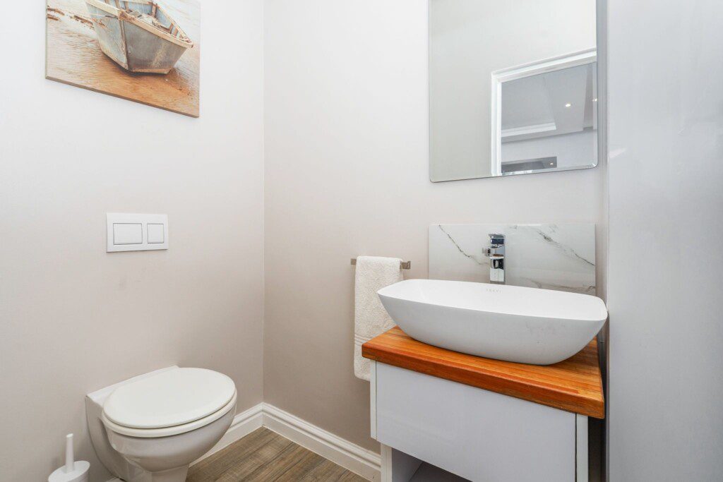 682312d7dca0f927167971.jpg