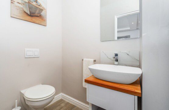 682312d7dca0f927167971.jpg