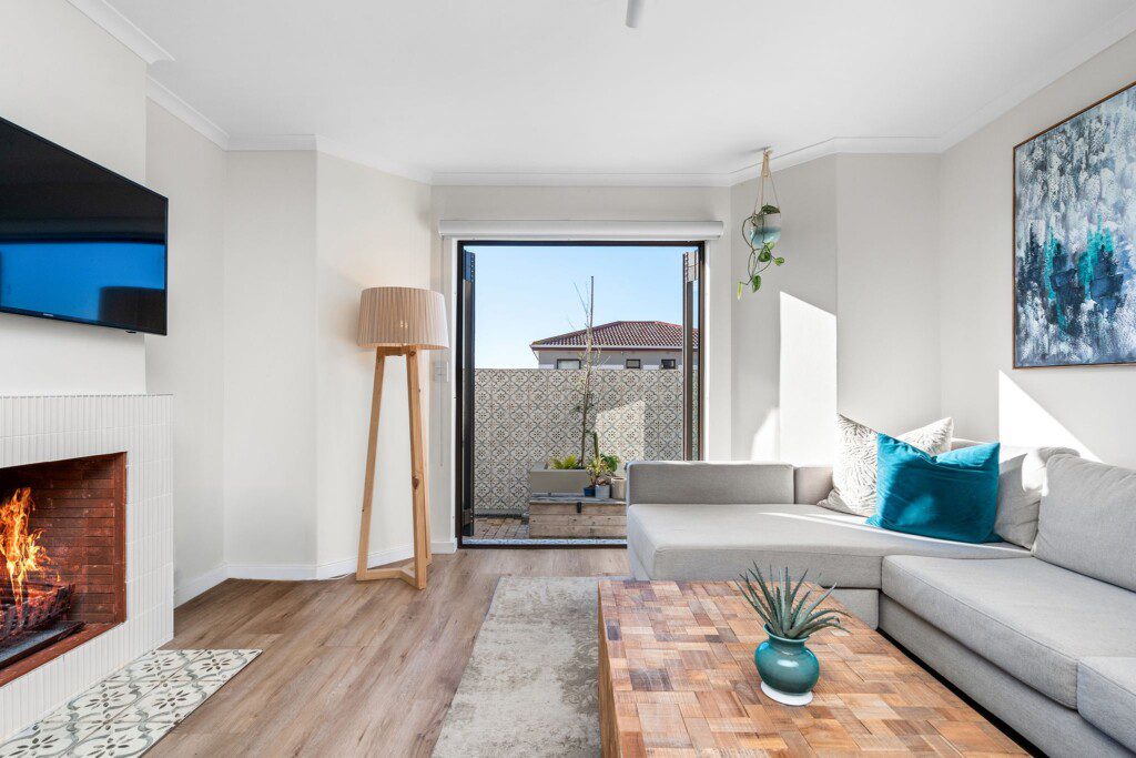 6a33b82bc8eef969391790.jpg