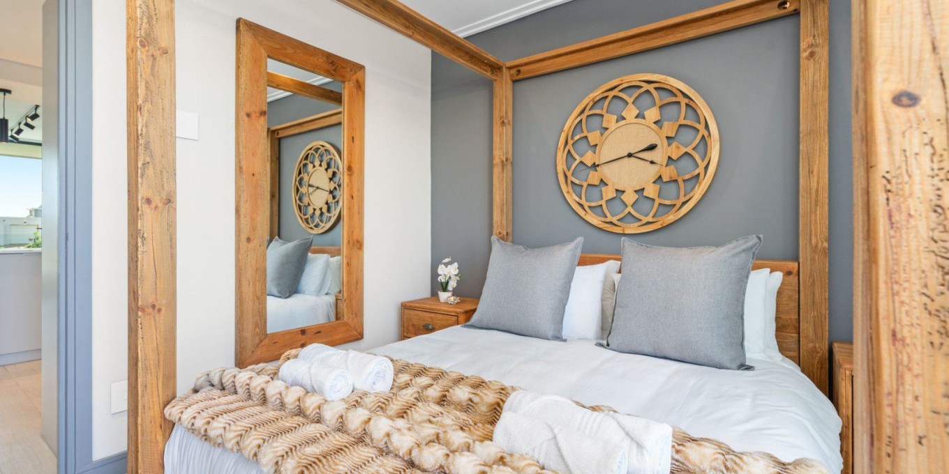 Airbnb Management Services Cape Town: Costs & Tips